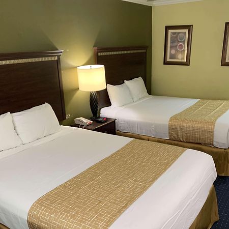 Travelodge By Wyndham Odessa Esterno foto