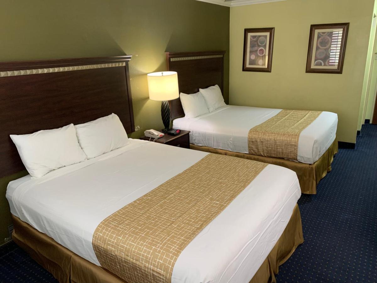 Travelodge By Wyndham Odessa Esterno foto