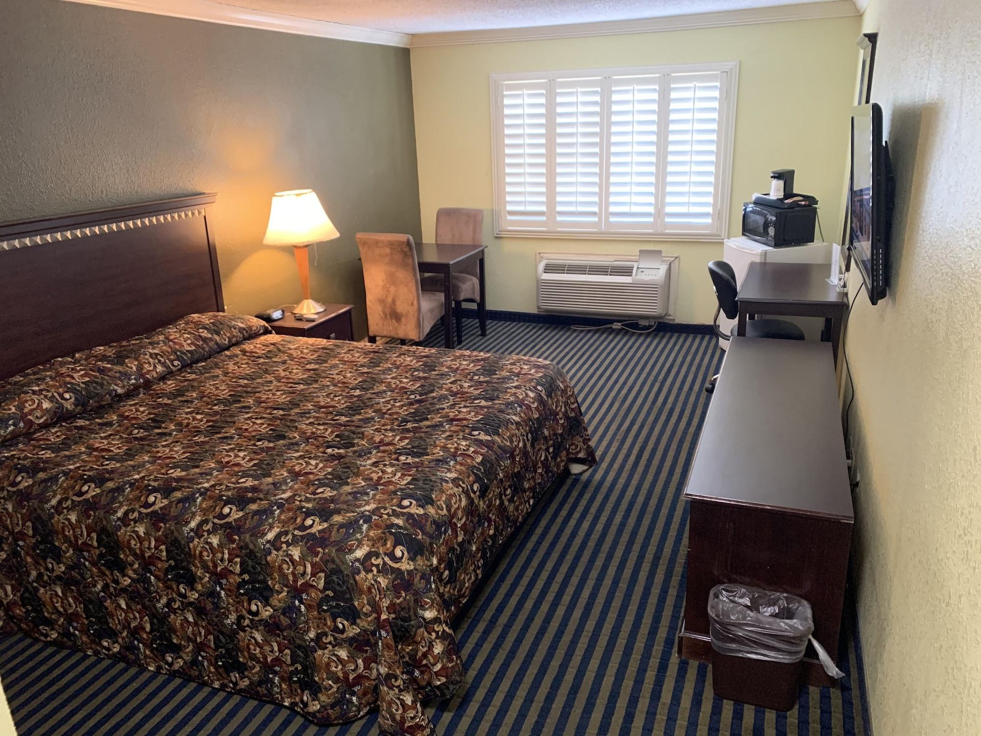 Travelodge By Wyndham Odessa Esterno foto