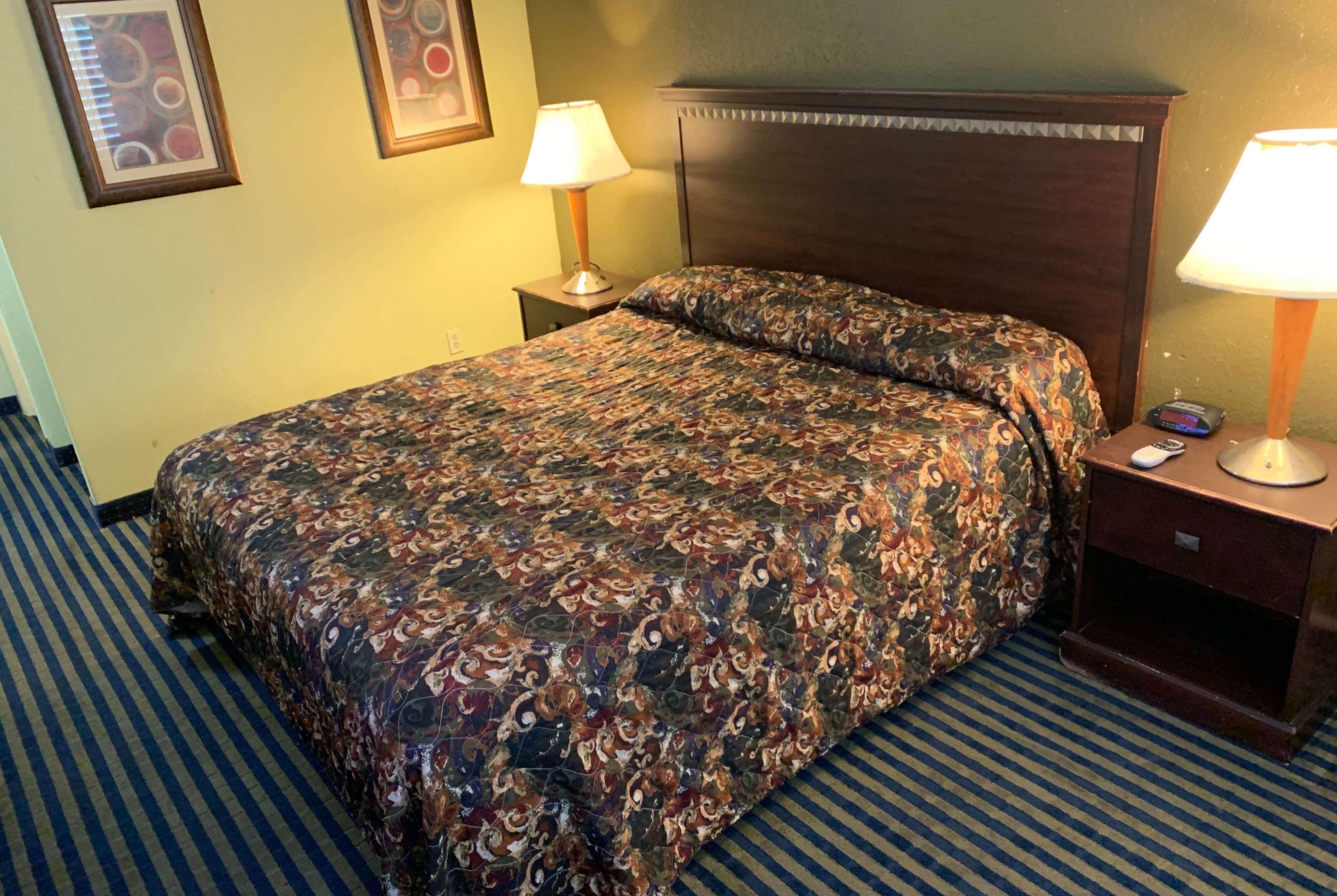 Travelodge By Wyndham Odessa Esterno foto