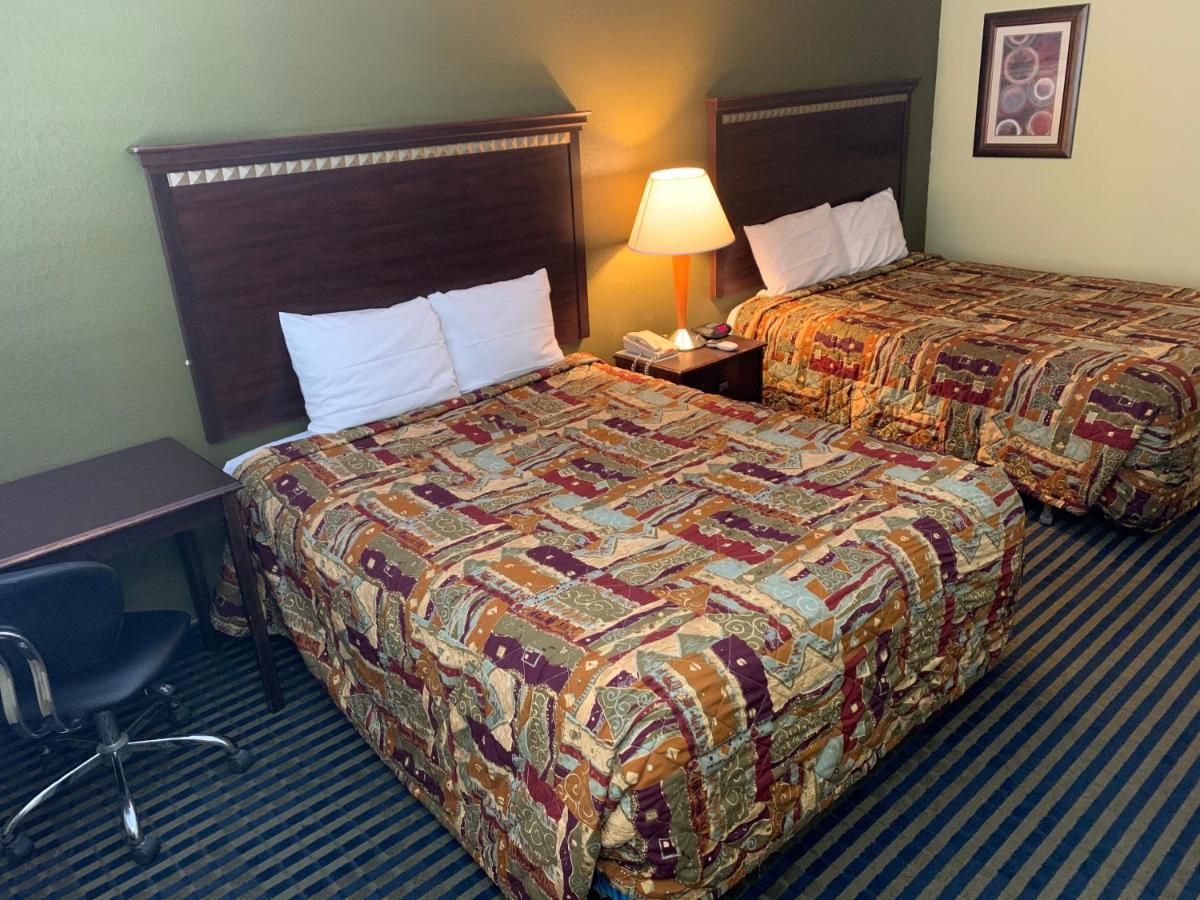 Travelodge By Wyndham Odessa Esterno foto